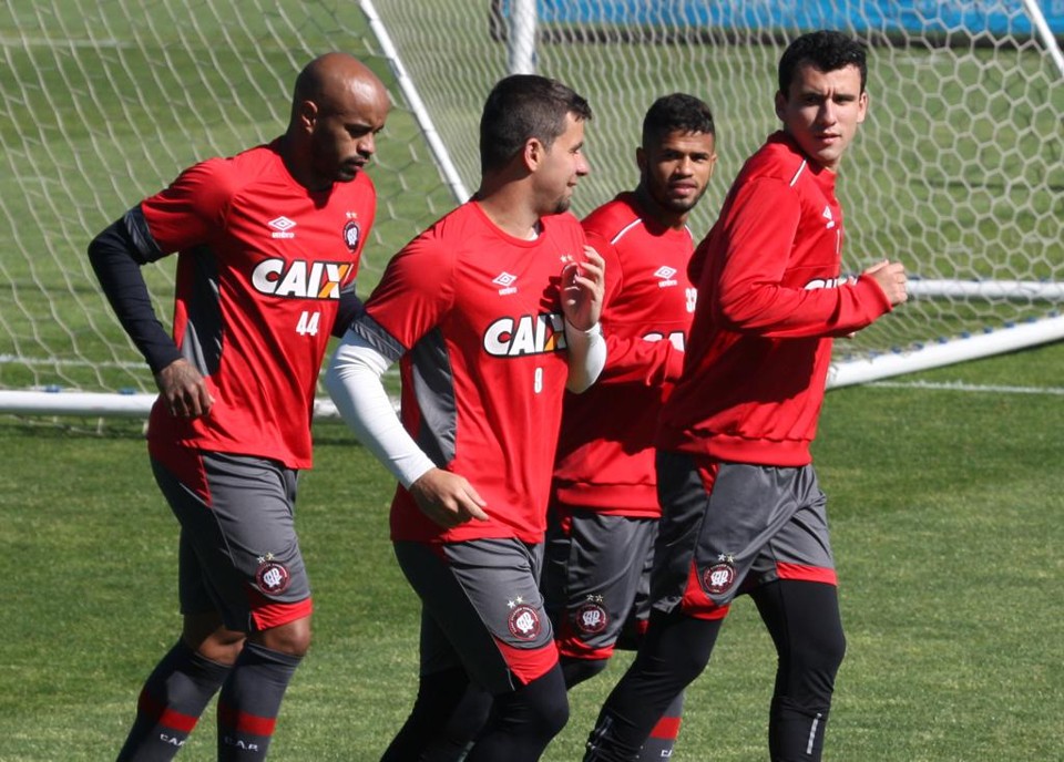 Atlético vai tentar surpreender o Flu no Maracanã. | Aniele Nascimento/Gazeta do Povo