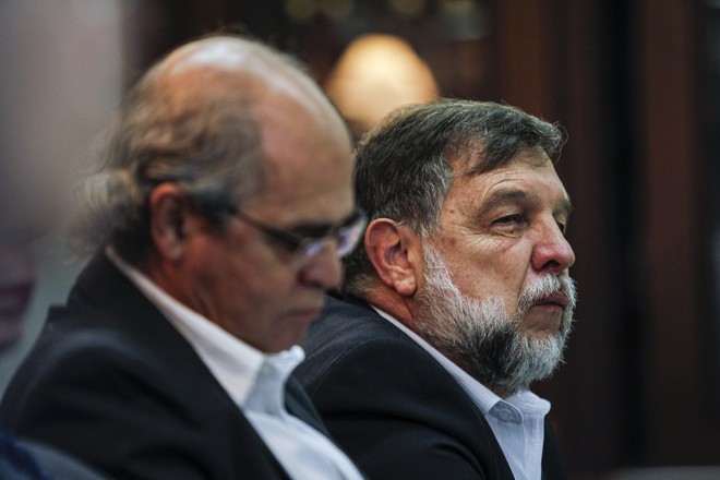 Oa acadêmicos Nílson Monteiro ( a esquerda) e Flávio Arns. | Jonathan Campos/Gazeta do Povo