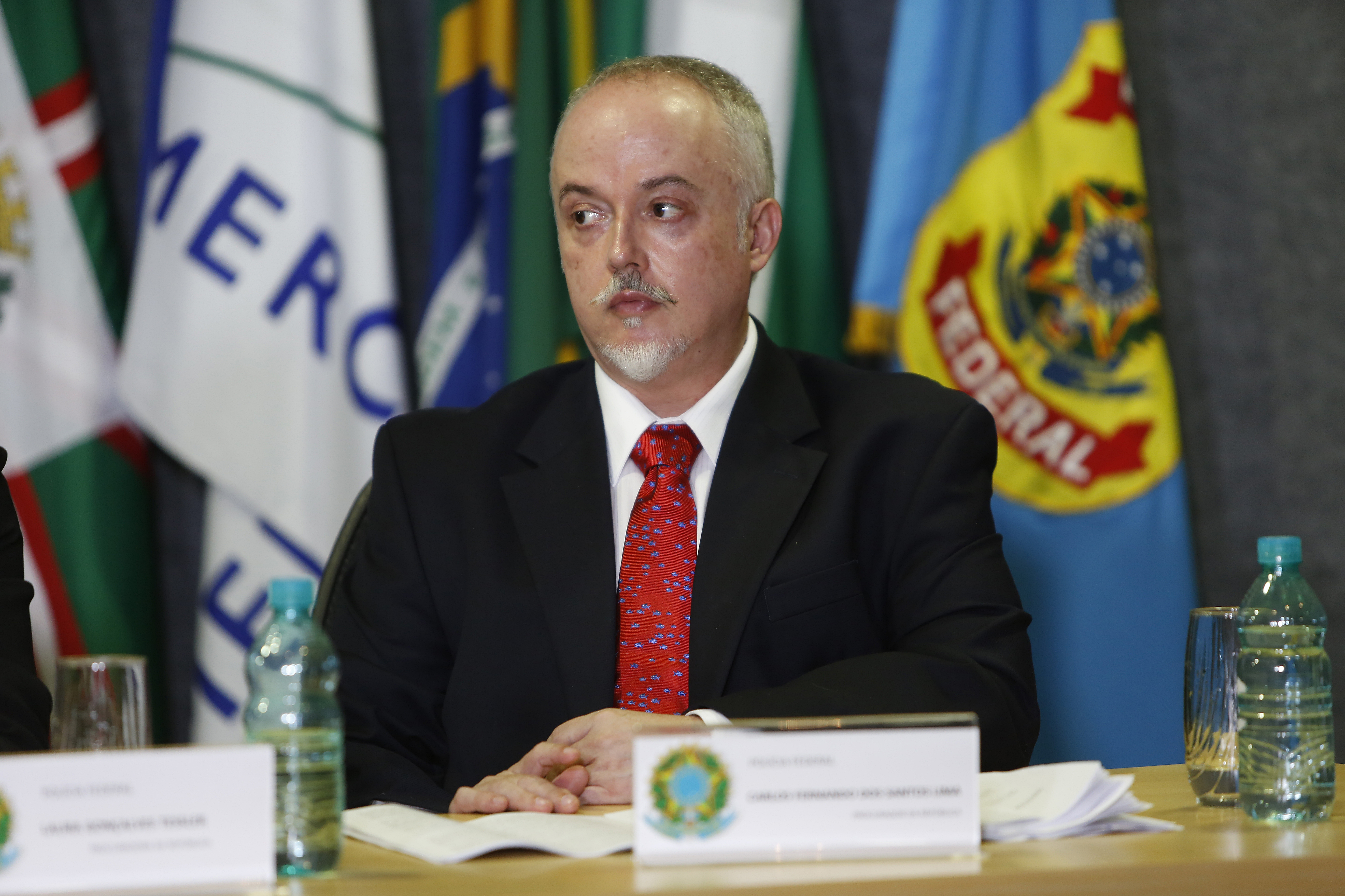 Carlos Lima: Congresso tenta uma “salvação” diante da delação da Odebrecht. | Henry Milleo/Gazeta