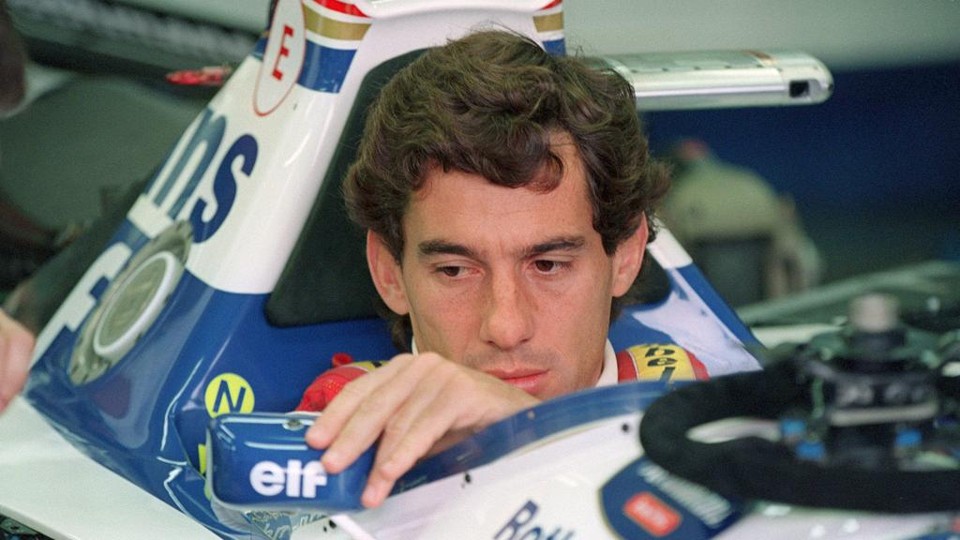 Senna antes do início da corrida de San Marino: ele morreria na sétima volta, após perder o controle de sua Williams | Jean-Loup Gautreau/AFP