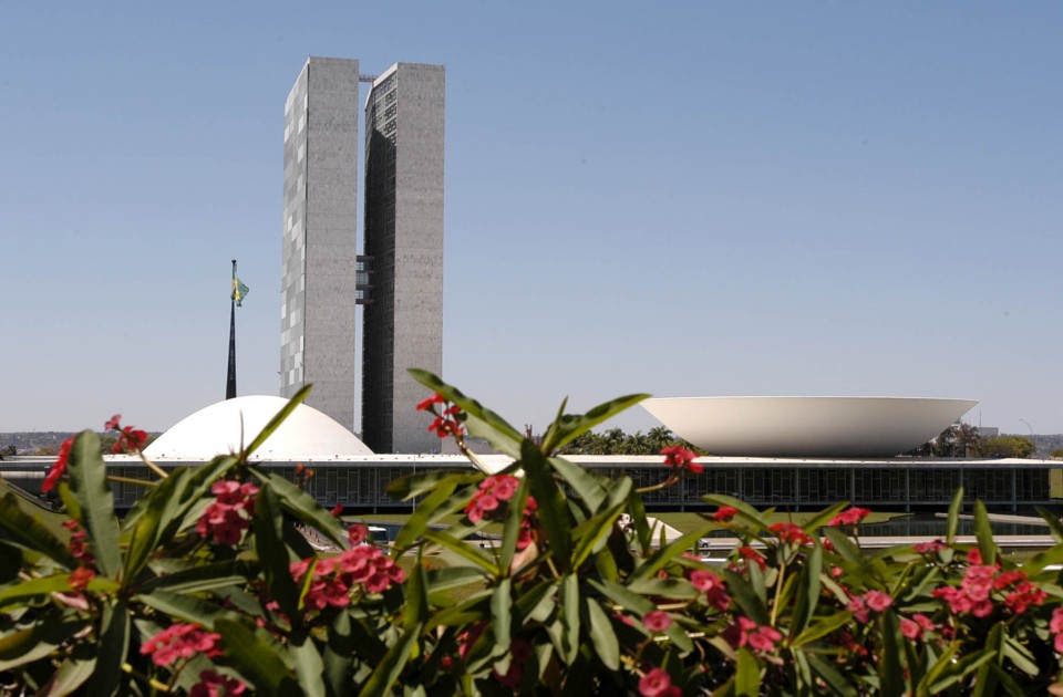 No Congresso, oposicionistas afirmam que o Planalto não estimula a votação de mudanças no foro privilegiado por medo de que ministros do governo Temer “caiam nas mãos” de Moro. | Reynaldo Stavale