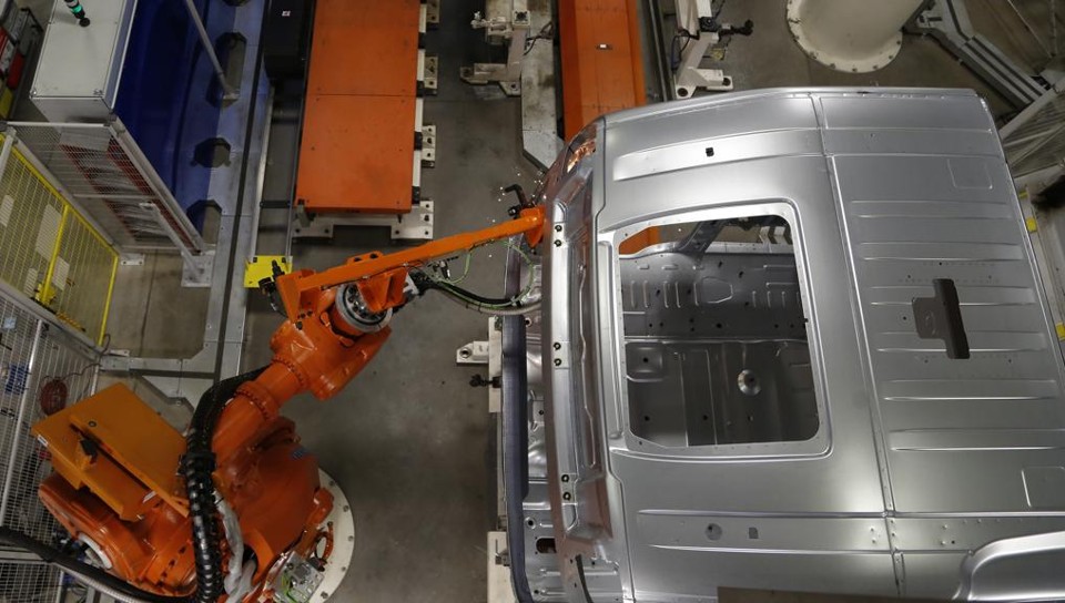 Desempenho ruim da indústria automobilística do estado foi decisivo para a queda de 1,5% no PIB paranaense em 2014. | Henry Milleo/Gazetea