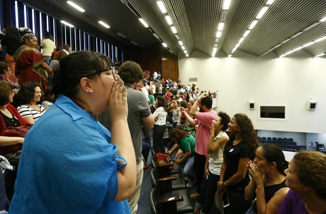 Servidores fazem manifestação no plenário da Assembleia Legislativa | Hugo Harada/Gazeta do Povo