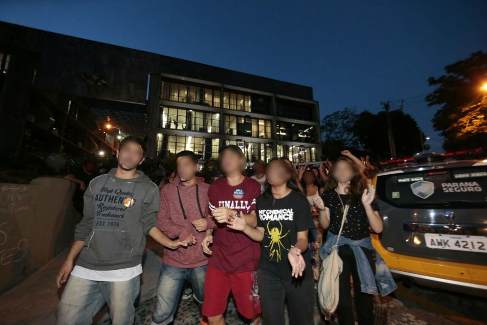 Estudantes deixam NRE | Henry Milleo/Gazeta do Povo