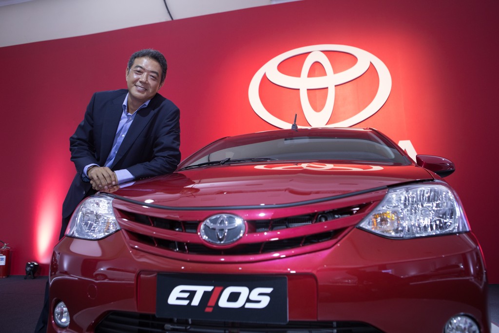 Koji Kondo, presidente da Toyota do Brasil, durante o lançamento da linha 2017 do Etios, em Mogi das Cruzes (SP) | /