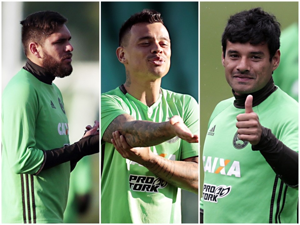 Ortega deve ir embora. Bernardo é dúvida. Benítez provavelmente seguirá no Coritiba. | Fotos: Albari Rosa/Gazeta do Povo
