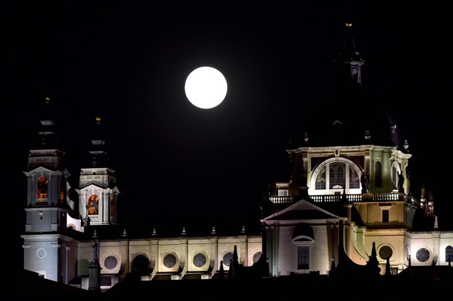 Catedral de Almudena em Madri, na Espanha | GERARD JULIEN/AFP