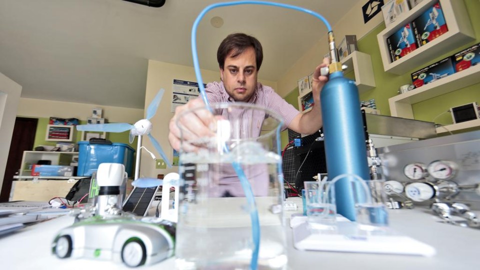 Engenheiro elétrico Emílio Hoffmann fundou a H2 Brasil em 2003 | Albari Rosa/Gazeta do Povo