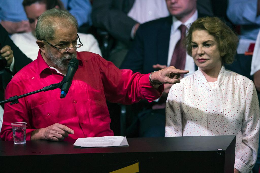 Ex-presidente discursa em evento que lançou uma campanha em sua defesa | NELSON ALMEIDA/AFP