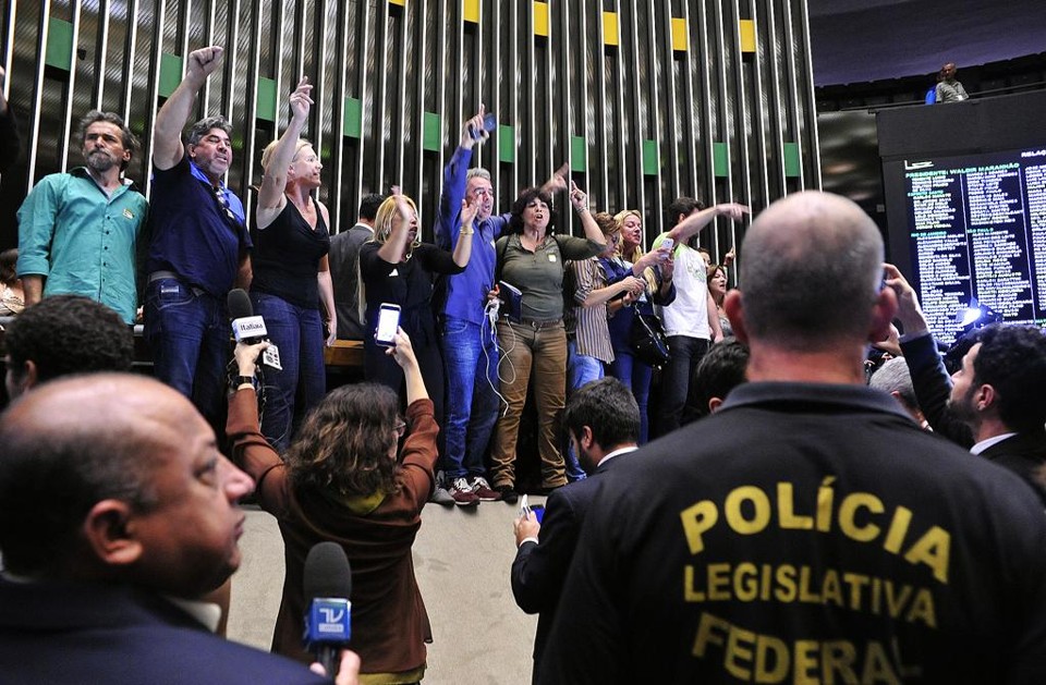 Manifestantes invadem o plenário | Luis Macedo/Câmara dos Deputados