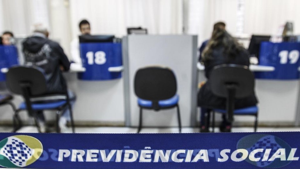Pelas regras atuais, as mulheres podem se aposentar cinco anos mais cedo que os homens. A reforma da Previdência pode eliminar esse “bônus”. | Jonathan Campos/Gazeta do Povo