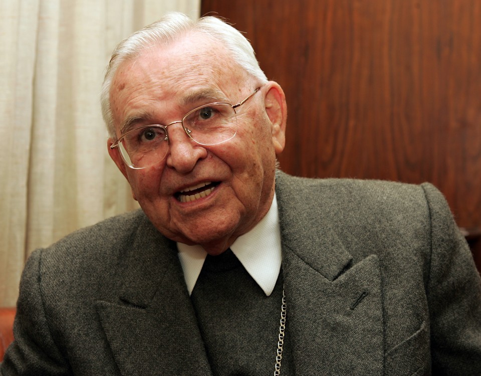 Papa Francisco lamenta a morte do cardeal Paulo Evaristo Arns D. Paulo Evaristo Arns morreu na quinta-feira: papa Francisco lamentou a morte do cardeal, a quem definiu como “autêntica testemunha do Evangelho” | Paulo Pinto/Estadão Conteúdo - AE