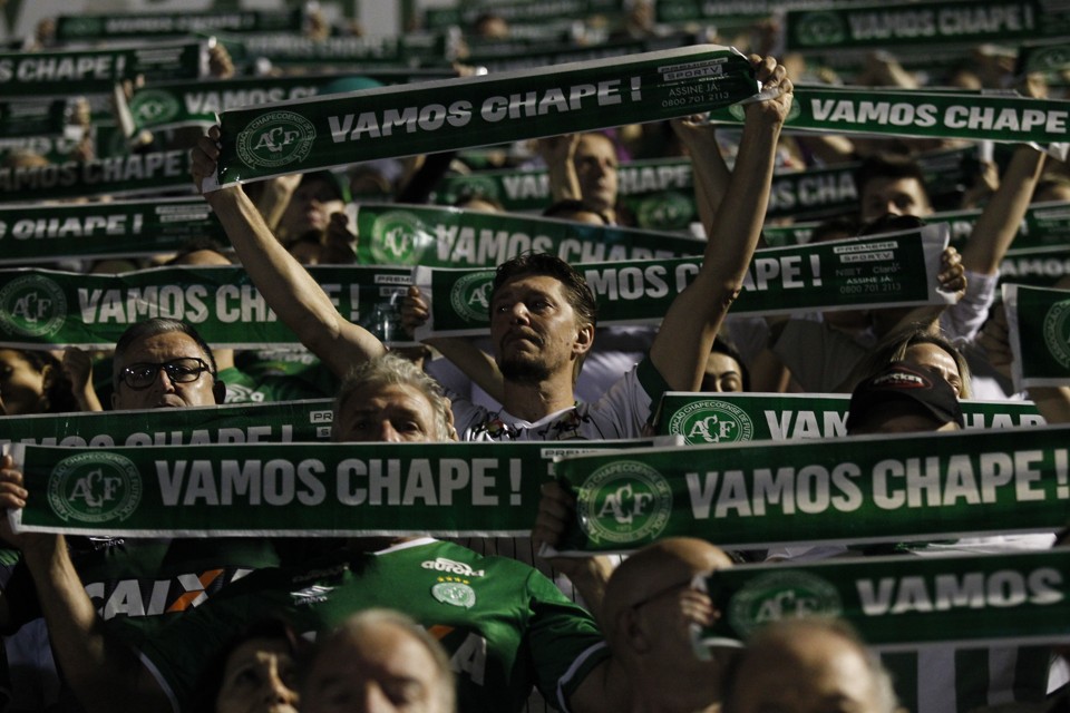 Arena Condá lotou para homenagem à Chapecoense. | Jonathan Campos/Gazeta do Povo