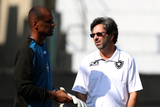 Caio Jr no comando do Botafogo. | SATIRO SODRÉ / DIVULGAÇÃO/SATIRO SODRÉ / DIVULGAÇÃO