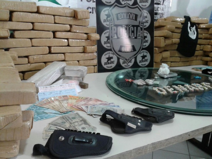 Polícia desmantelou quadrilha que usava restaurante de fachada no Água Verde para comandar esquema de distribuição de drogas e prostituição | Gerson Klaina/Tribuna do Paraná