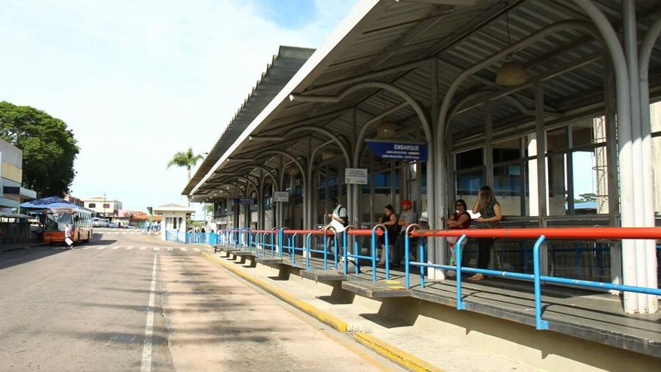Terminal vazio em Araucária. | Daniel Castellano/Gazeta do Povo