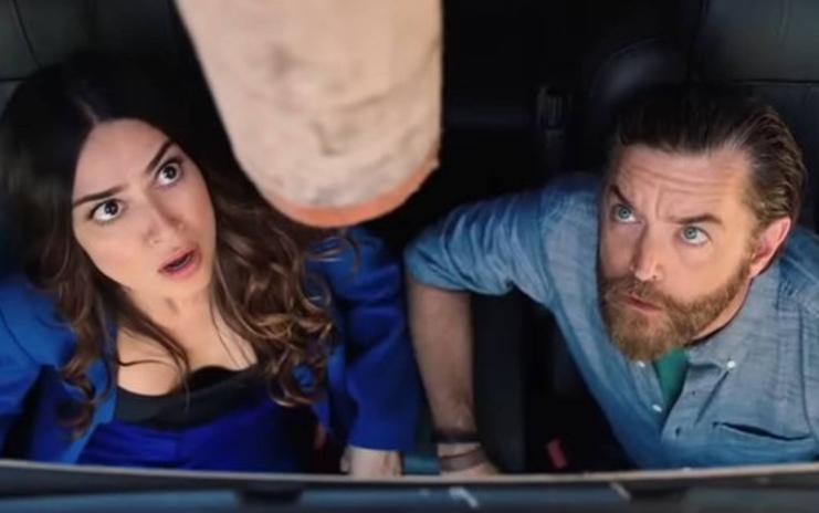 Thaila é alvo de ataque do Pica-pau en teaser do filme. | Reprodução/