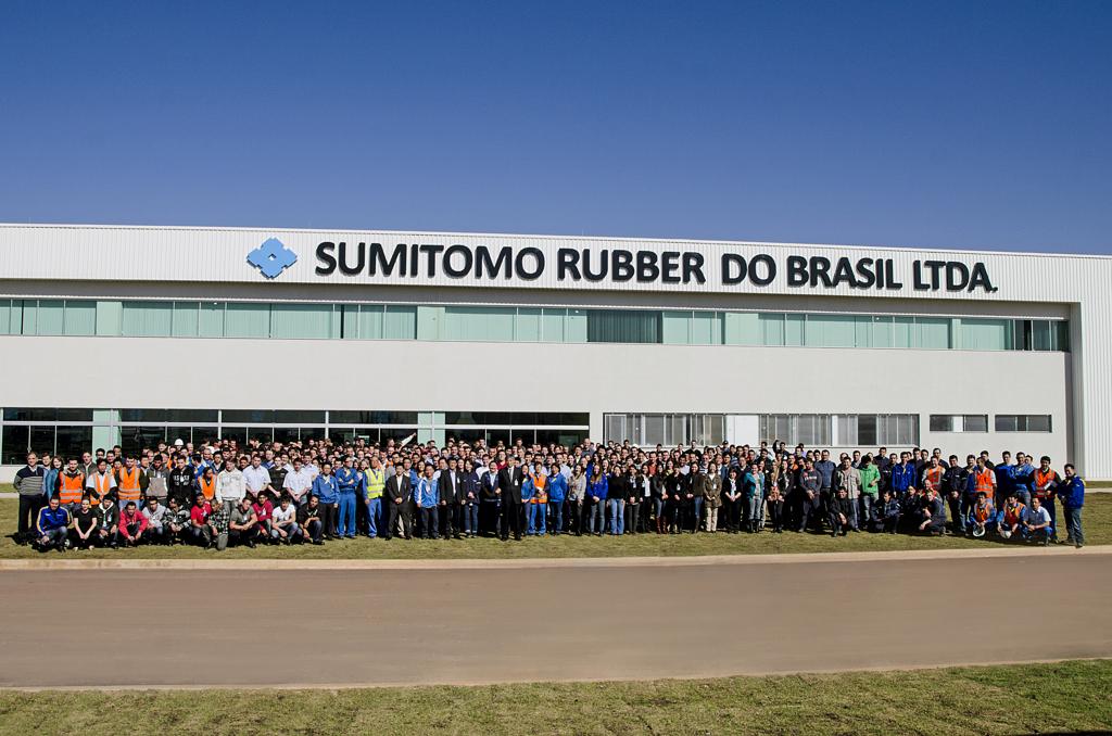 Sumitomo realiza simulação de riscos em sala com minimáquinas. | Divulgação