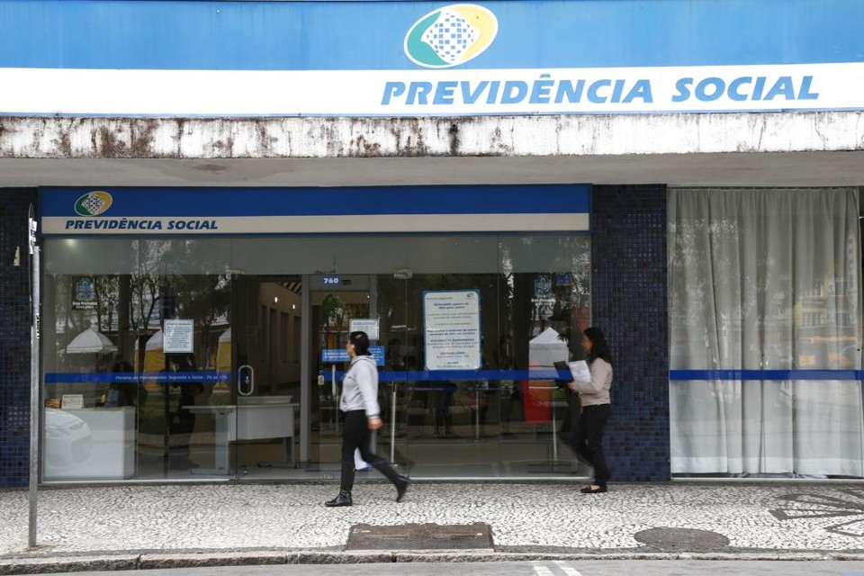 Proposta de reforma da Previdência será apresentada  na segunda-feira (5) aos senadores de deputados da base aliada do governo. | Aniele Nascimento/Gazeta do Povo
