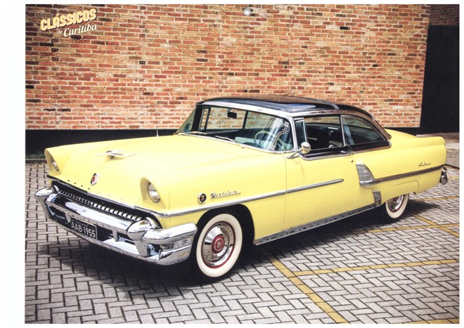 NOVEMBRO – Mercury Montclair Sun Valley, ano 1955 – é um verdadeiro clássico americano, com um potente motor de 8 cilindros, capaz de gerar 198 hp. Chama a atenção também pelo teto transparente. O primeiro proprietário foi Jofre Cabral e Silva, ex-presidente do Atlético e fundador do Santa Mônica Clube de Campo. Proprietário: Sérgio Cabral (empresário). | Divulgação