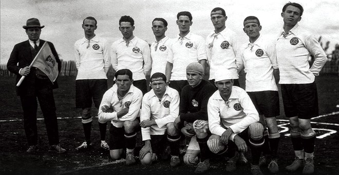 Redinhas na cabeça: moda ou funcionalidade? “Eles usavam porque eram cabeludos”, explica Luiz Renato Ribas. | Reprodução