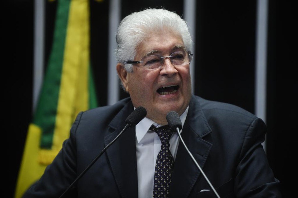 Roberto Requião (PMDB-PR), que foi apontado por Renan Calheiros (PMDB-AL) para relatar o projeto da Lei do Abuso de Autoridade | Marcos Oliveira/Agência Senado