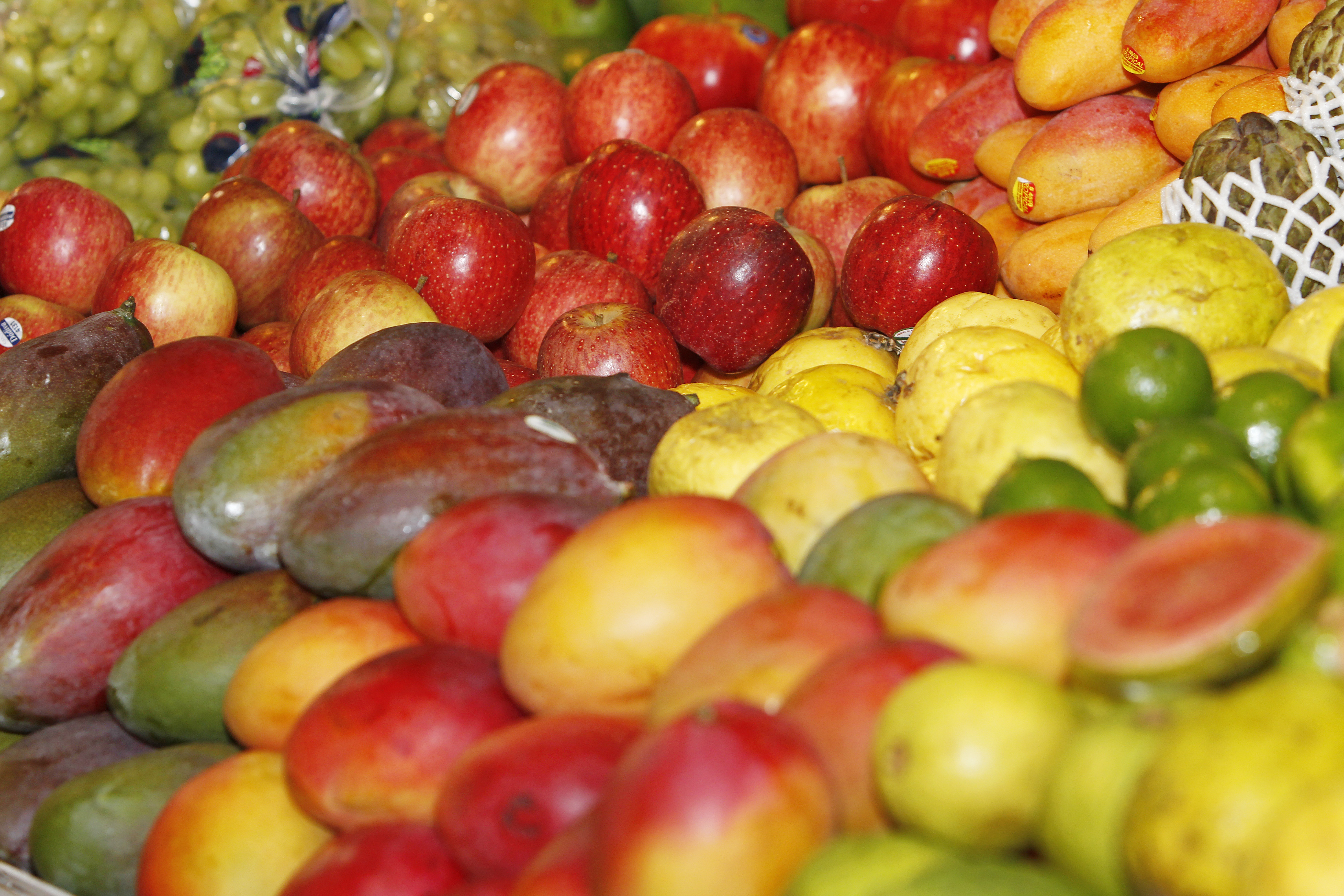 Na prateleira do mercado é fácil: responda ao Quiz para saber como são os alimentos na lavoura! | Antônio More/Gazeta do Povo