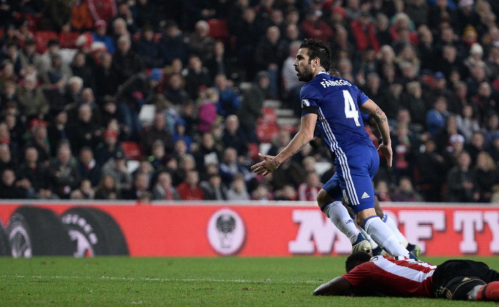 Fábregas, do Chelsea, comemora gol contra o Sunderland, pela Premier League. | Oli Scarff/AFP