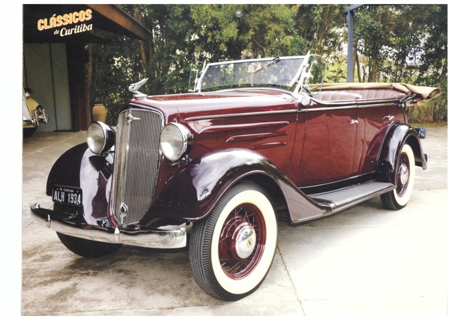 JULHO – Chevrolet Standard Phaeton, ano 1934: ficou famoso pelo motor com 6 cilindros, de 60 hp, e carroceria desenhada pelo estúdio Fisher, referência à época. Foi reformado nos anos de 1980 e hoje é considerado um modelo de valor colecionável mundialmente reconhecido. Proprietário: Luiz Heller (empresário). | Marco Antonio Fansolin Peres/Divulgação