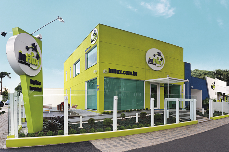 Escola da inFlux: 14 unidades foram abertas neste ano e 27 estão planejadas para 2017. | /