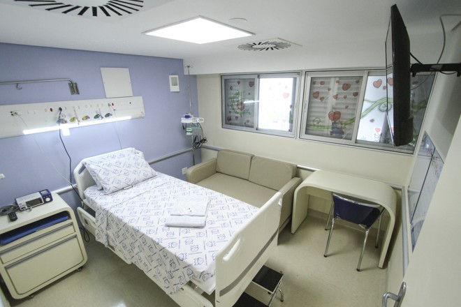 Sete novos leitos foram criados para expandir o serviço de transplante de medula óssea no Hospital Pequeno Príncipe | Rodrigo Felix Leal/Gazeta do Povo