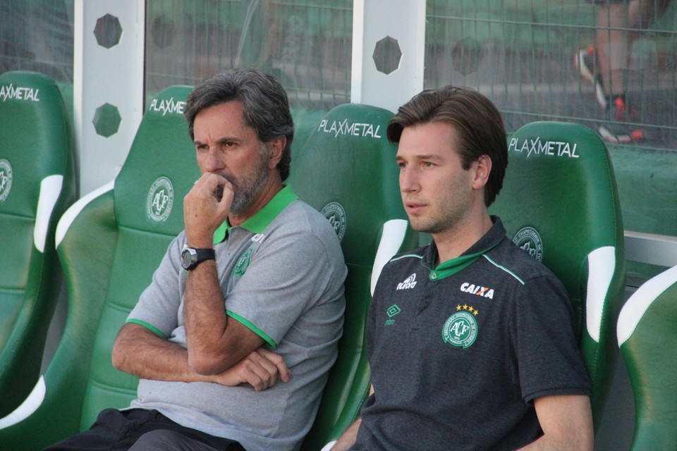 Luiz Felipe Grohs, o Pipe, ao lado de Caio Junior. Dez anos de trabalhos juntos. | Divulgação/Chapecoense