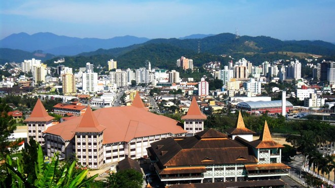 Brusque é uma das cidades com vagas abertas. | Wikimedia