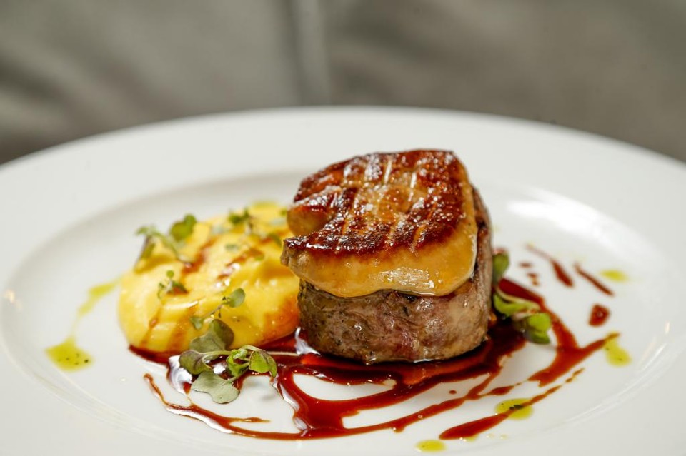 Os apreciadores do famoso foie gras francês terão que esperar mais um pouco para comprar a iguaria, pois as exportações para fora da União Europeia estão suspensas. | Hugo Harada/Gazeta do Povo