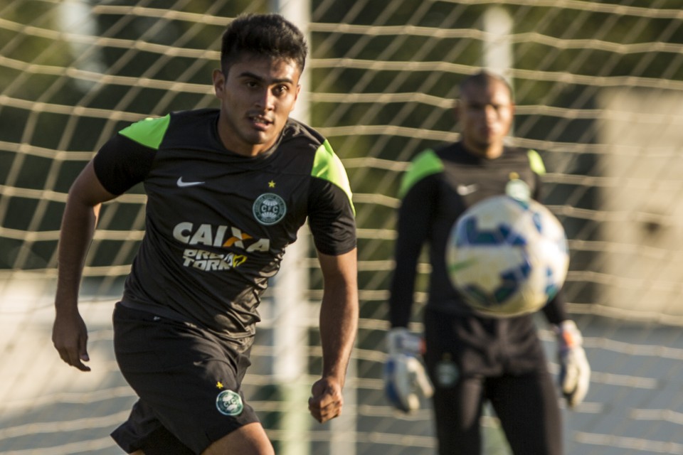Rafhael Lucas, quando ainda jogava pelo Coxa. Opção para 2017. | Marcelo Andrade/Gazeta do Povo