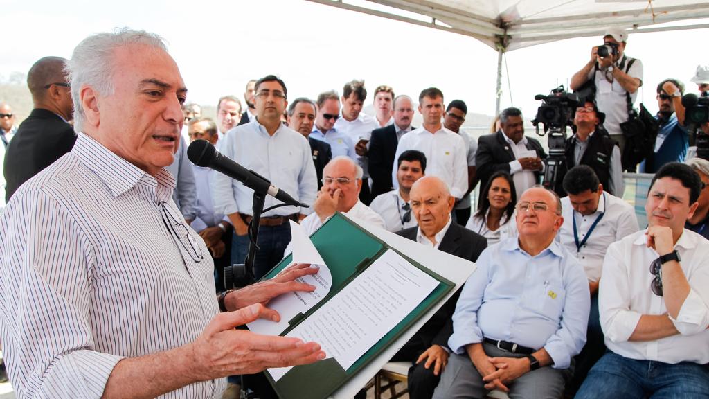 Temer durante uma visita à Barragem de Jucazinho, em Pernambuco | Beto Barata/PR