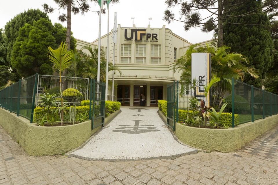 UTFPR tem 54 vagas abertas para os seus diversos campus no estado | Diego Pisante / AGP
