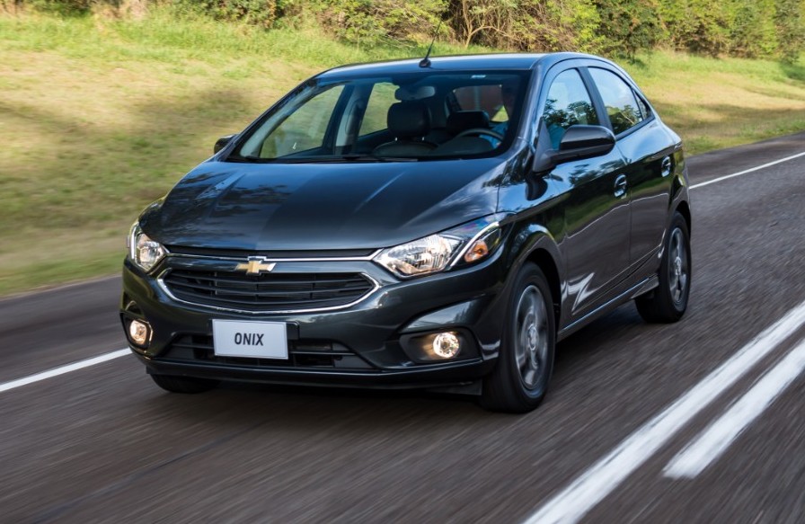 O Chevrolet Onix confirmou o ótimo desempenho nas vendas, abocanhando o título de ‘o carro mais vendido no Brasil’ pelo segundo ano seguido. | Chevrolet /Divulgação