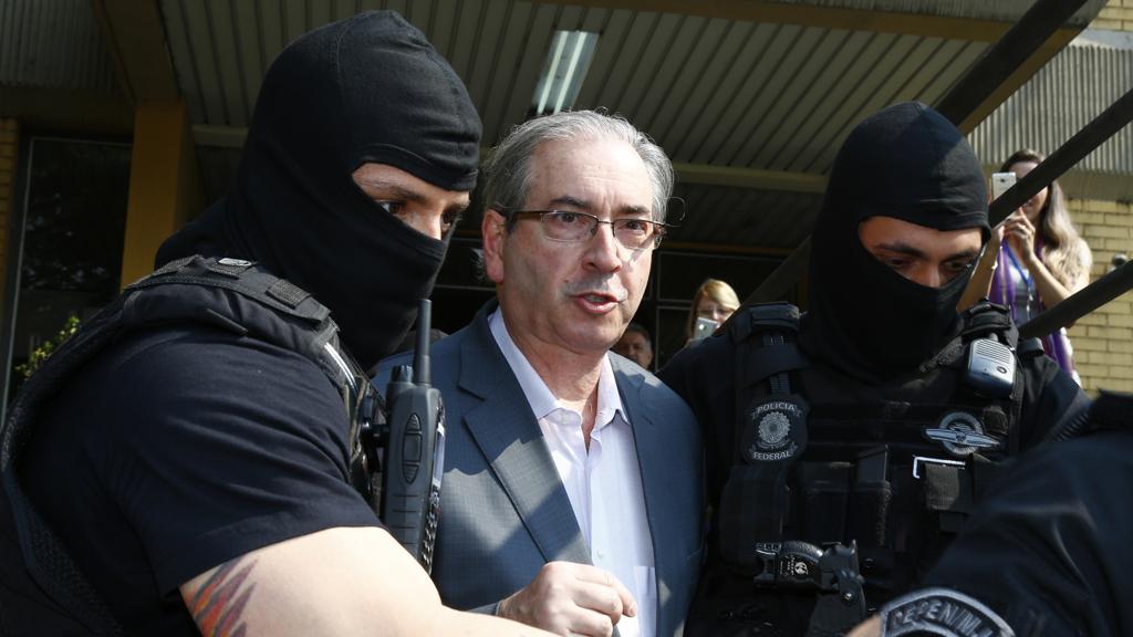 Cunha, quando foi preso e transferido para Curitiba | Aniele Nascimento/Gazeta do Povo/Arquivo