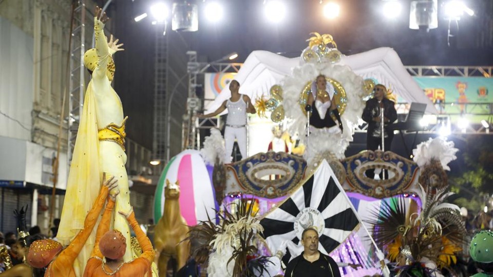 Prefeitura de Curitiba reduziu verbas para o carnaval em 2017. | Henry Milleo/Gazeta do Povo
