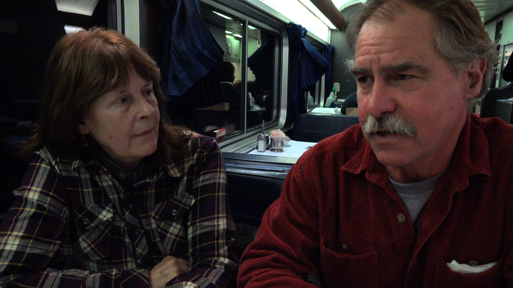 Dois dos americanos entrevistados por Luís Nachbin no documentário “Trem Trilhos Trump”