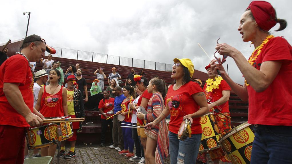 Ensaio aberto do bloco Garibaldis e Sacis, atuante há 17 anos na cidade | Daniel Castellano/Gazeta do Povo