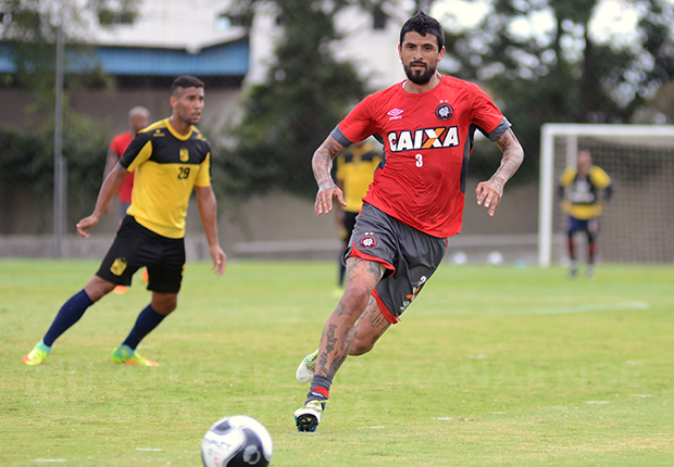 Lucho Gonzélez durante jogo-treino do Atlético | Fabio Wosniak/Atlético