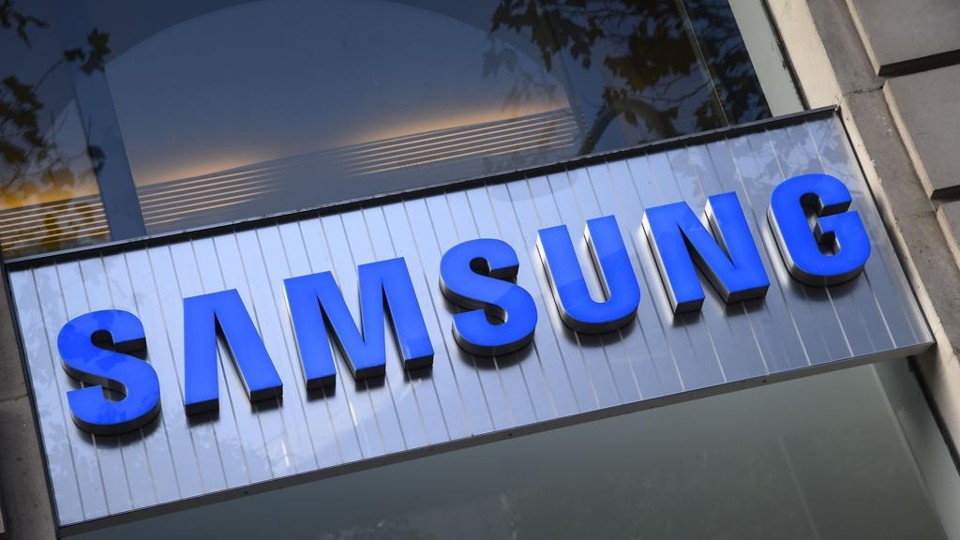 Investigadores suspeitam que a Samsung pagou para obter a aprovação do governo na controvérsia fusão entre a Cheil Industries e a C&T | BERTRAND GUAY/AFP