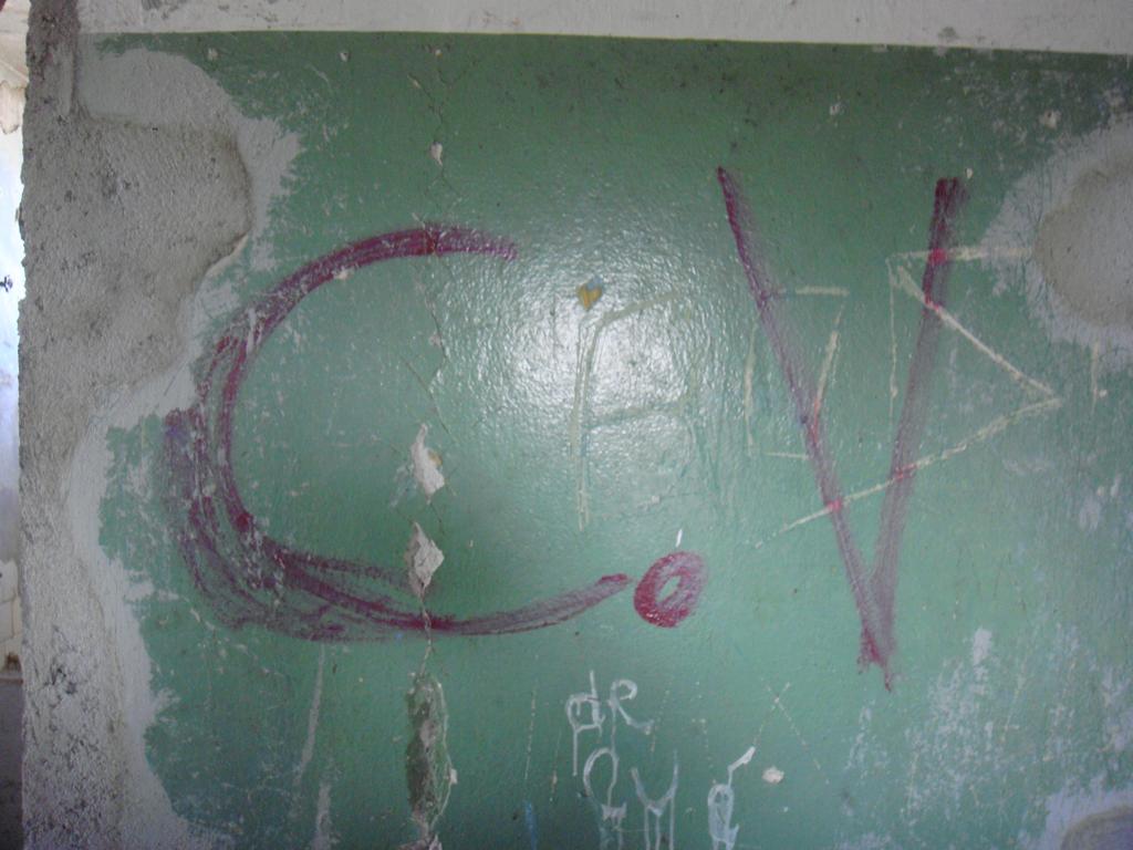 Inscrição do Comando Vermelho em presídio: facção está em conflito com a ADA. | Dalio Zipin/Dalio Zipin