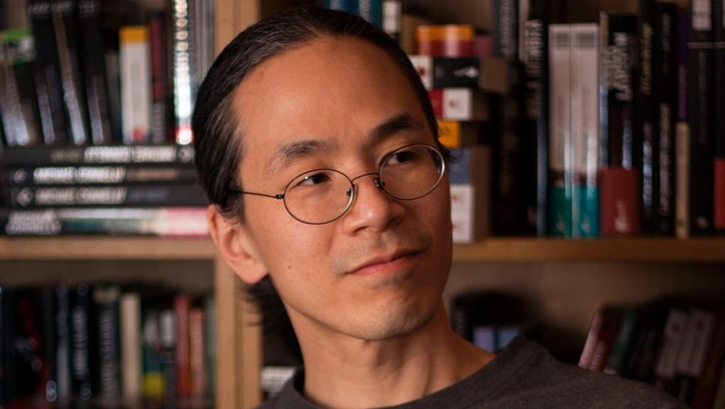 Ted Chiang vive de ensinar programas de software em grandes empresas.