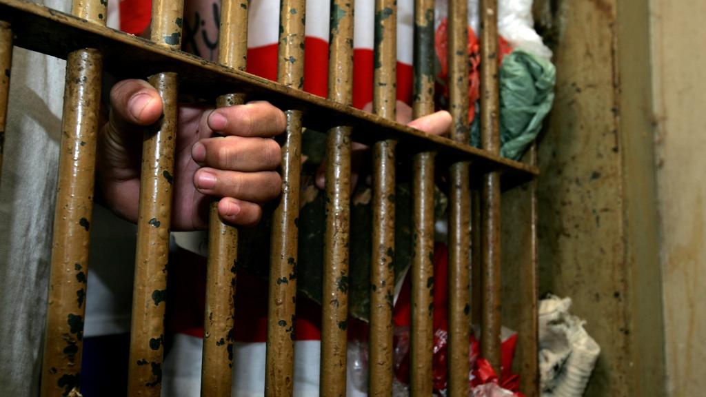 No início do ano, dos massacres em presídios brasileiros agravaram a situação da segurança pública do país | Josue Teixeira/Gazeta do Povo