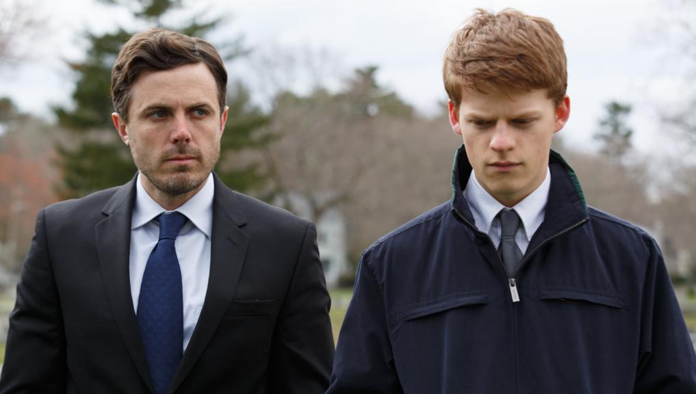 Casey Affleck ao lado de Lucas Hedges: parceria orgânica e comovente. | Divulgação/
