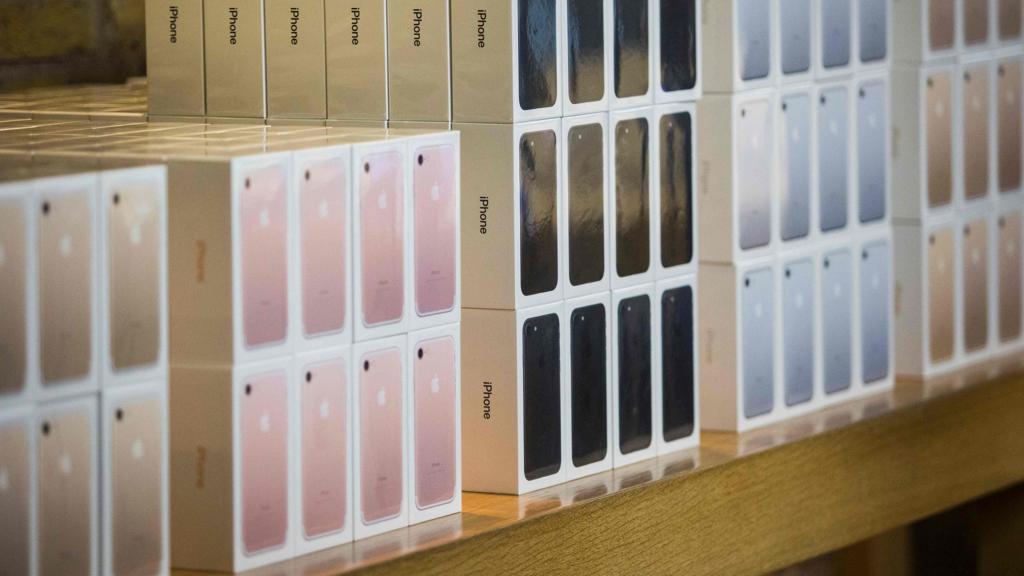 Criminosos atacaram estoque de revenda de celulares | JACK TAYLOR/AFP