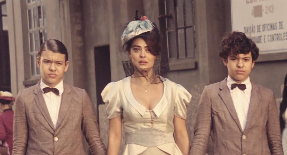 Juliana Paes é mãe dos gêmeos na segunda fase da série. | Globo/Divulgação